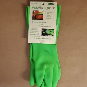 Green Gardening Gloves